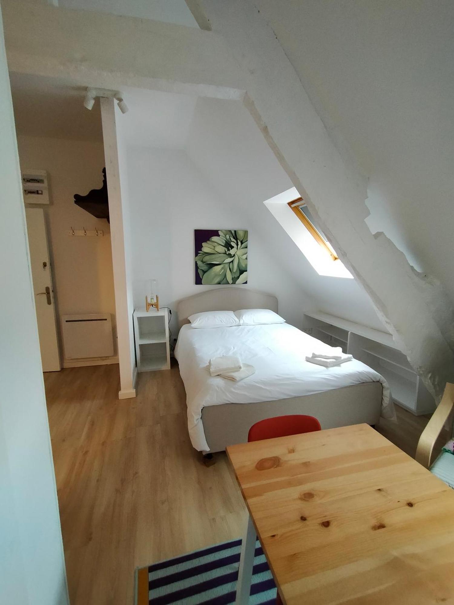 Le 1 St Yves Studios Tréguier エクステリア 写真