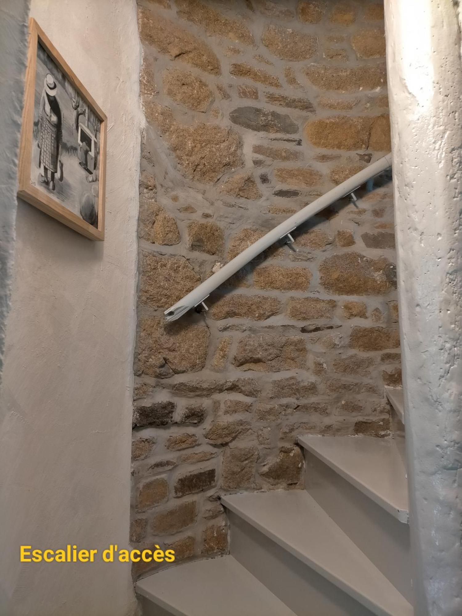 Le 1 St Yves Studios Tréguier エクステリア 写真